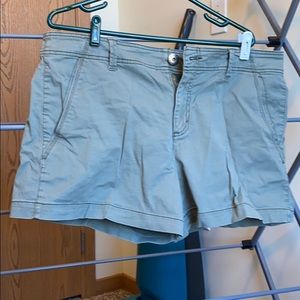 Shorts - Khaki Green